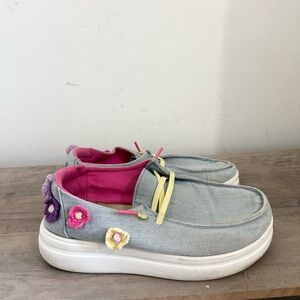 Hey Dude Wendy Youth Rise Crochet size 2 girl casual slip ons